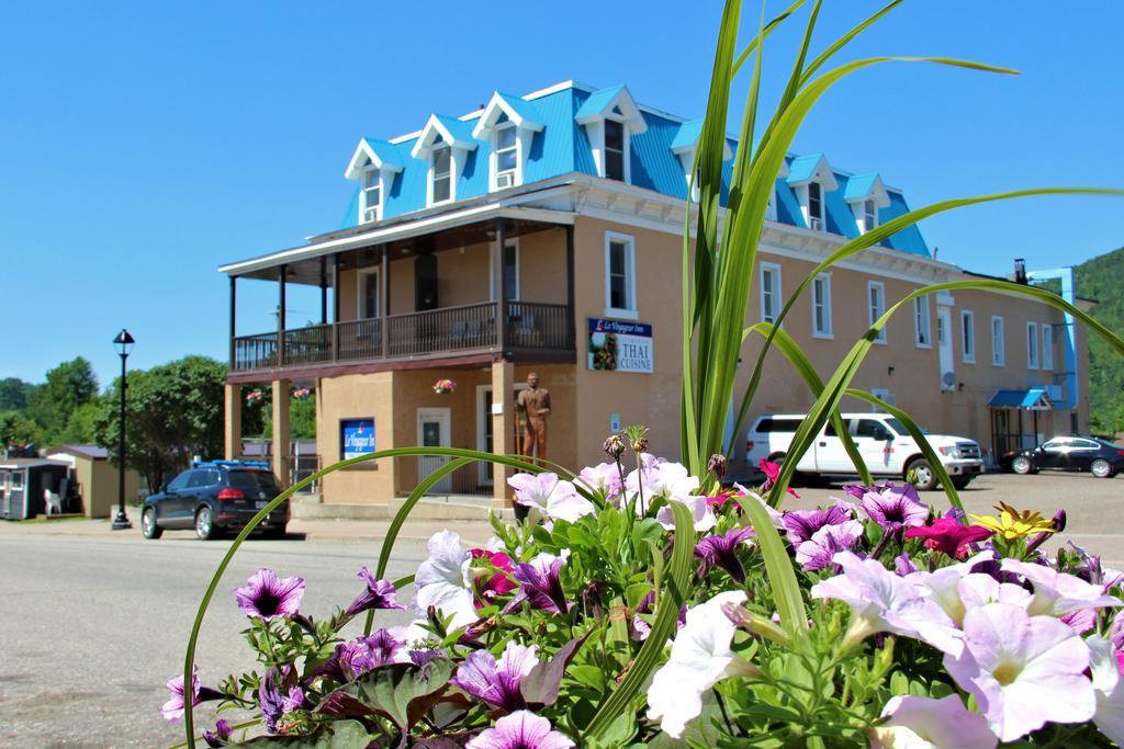 Le Voyageur Inn Mattawa Bagian luar foto