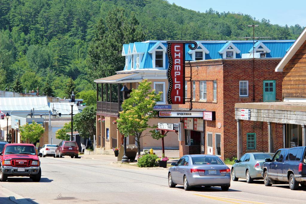 Le Voyageur Inn Mattawa Bagian luar foto